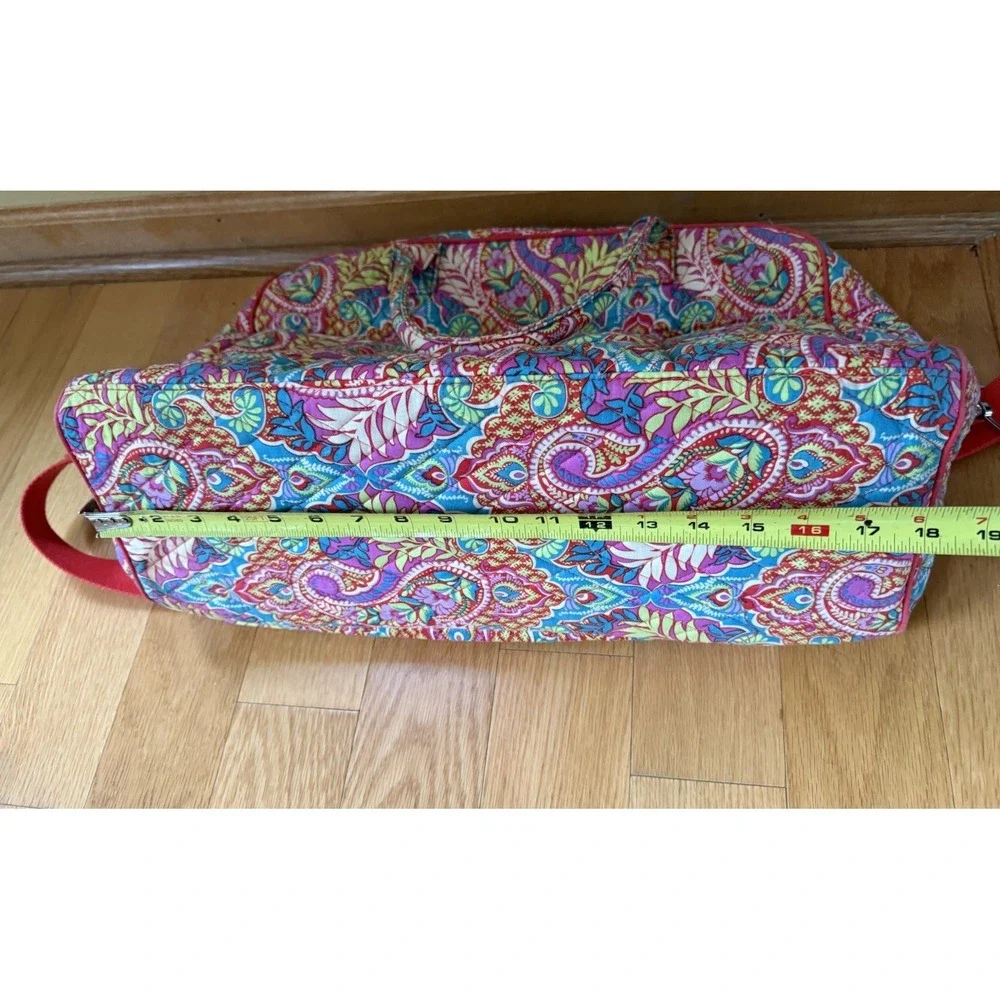 Vera Bradley RETIRED PRINT Paisley in Paradise Large Travel Duffle Bag  EUC